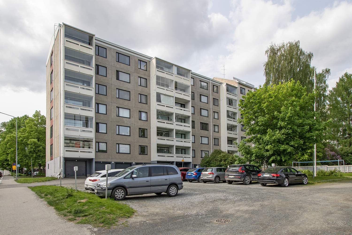 Taloyhtiössä LVIS jo tehty.