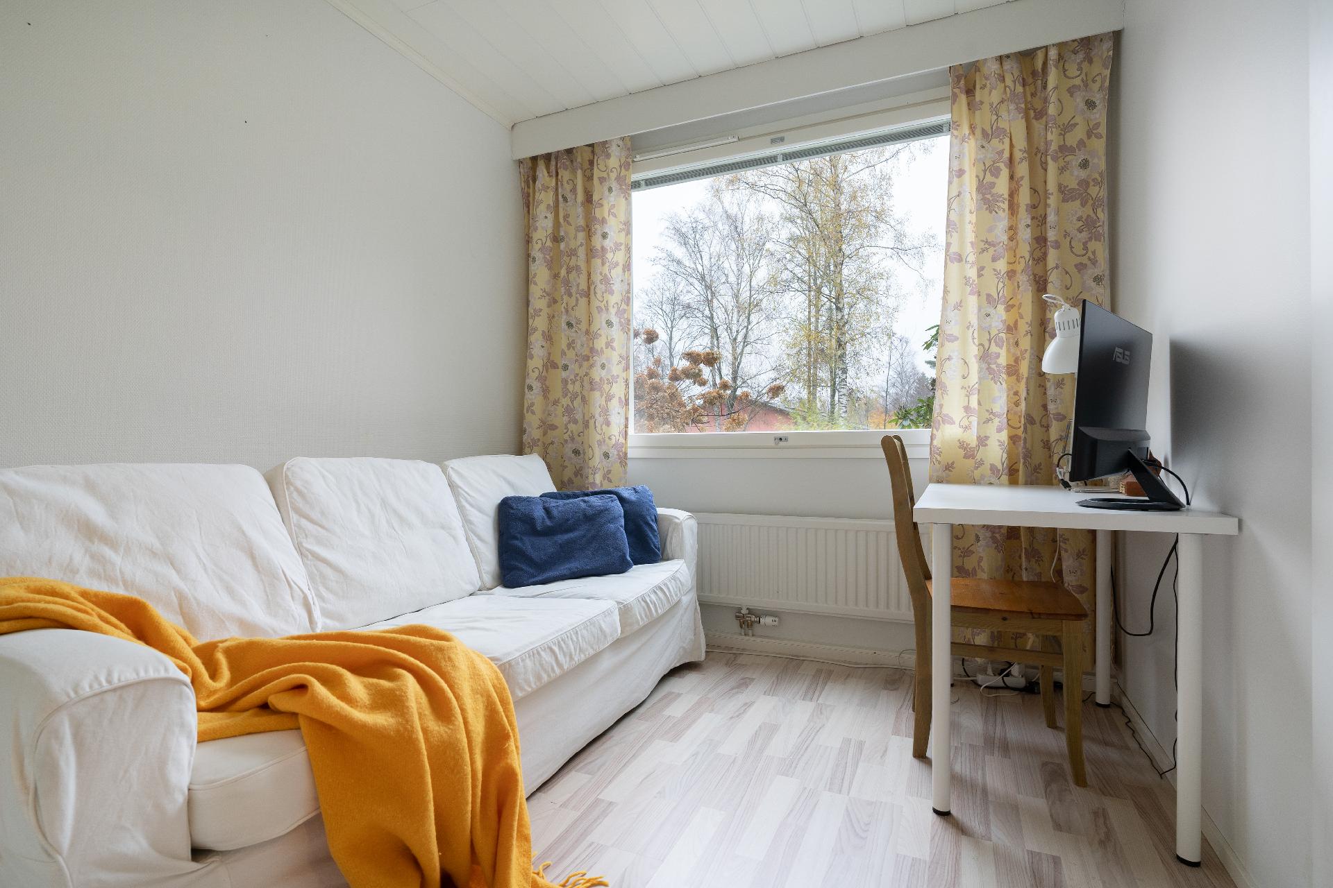 Laajakorvenkuja 4, Martinlaakso, Vantaa