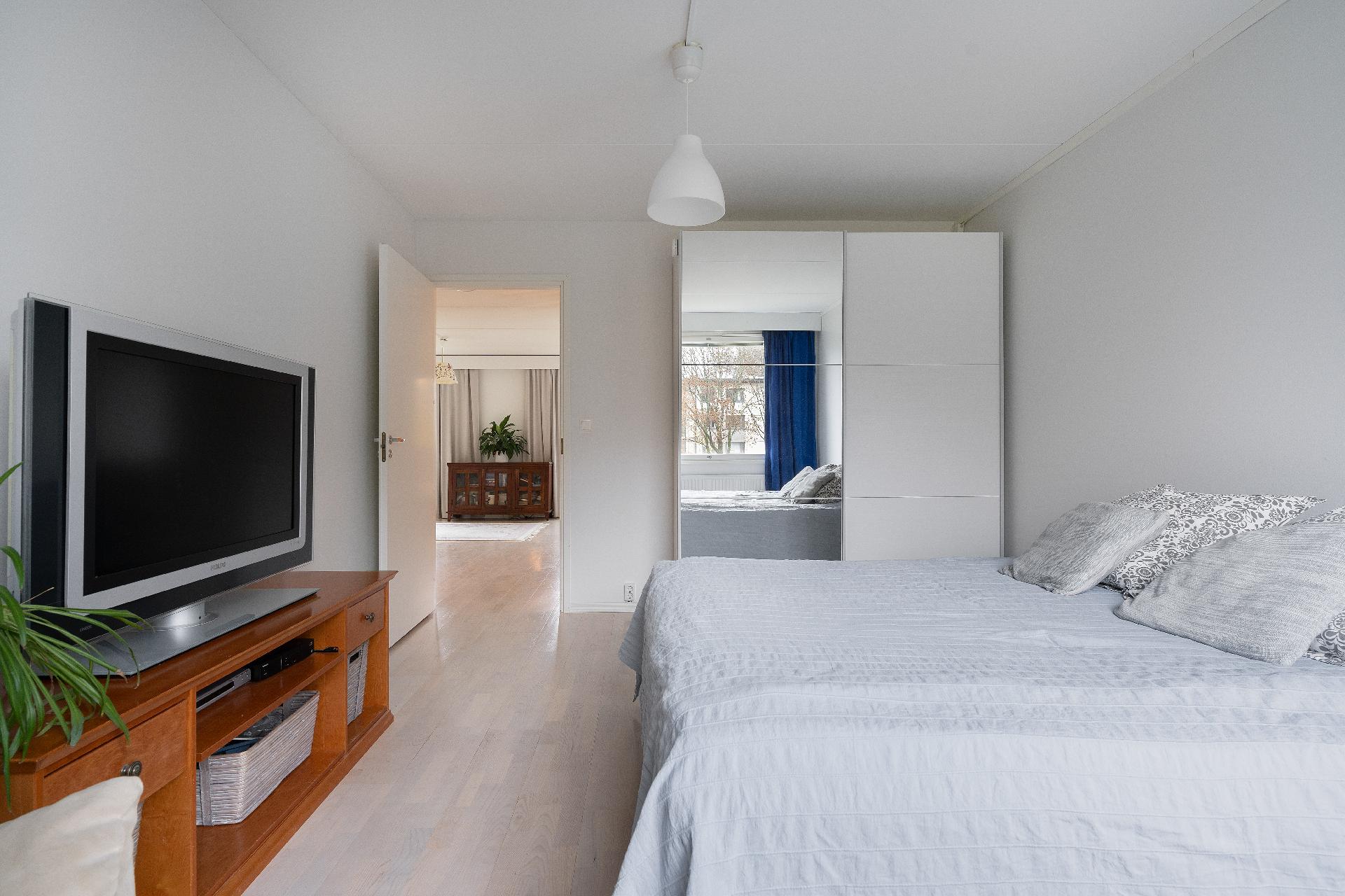 Laajakorvenkuja 4, Martinlaakso, Vantaa