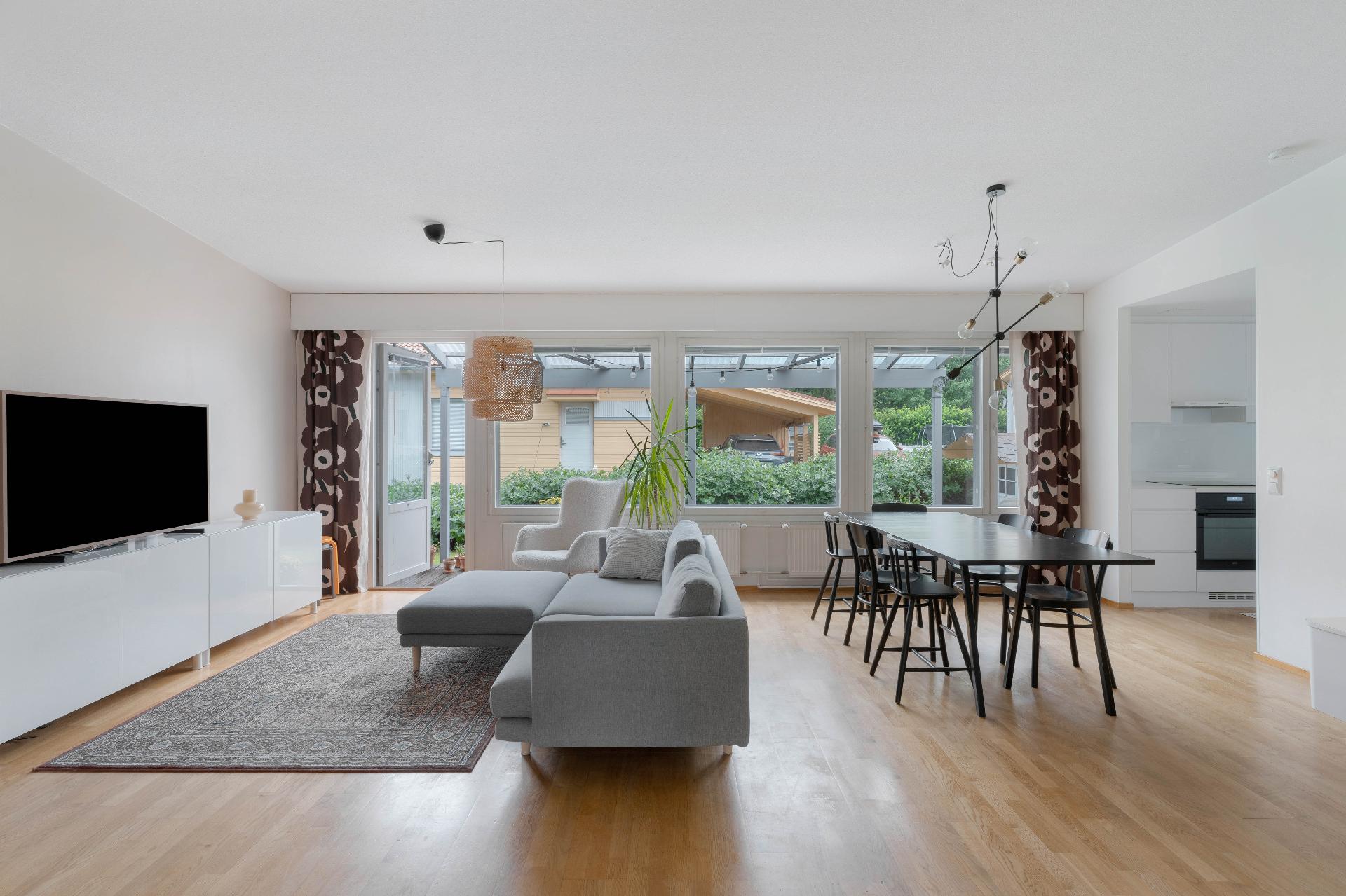 Rauhalankaari 24, Kivistö, Vantaa