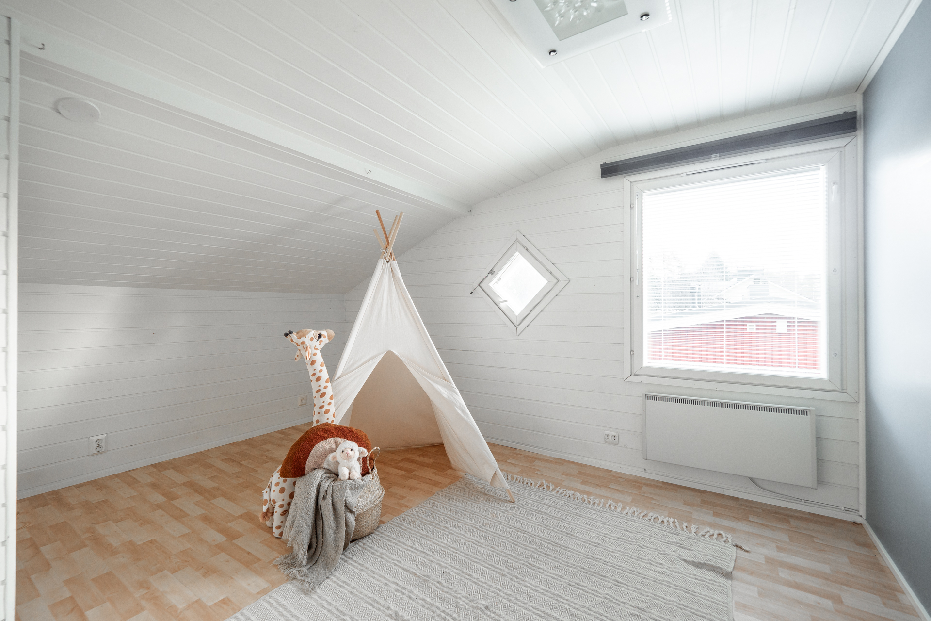 Nuutintie 5, Myllyoja, Oulu