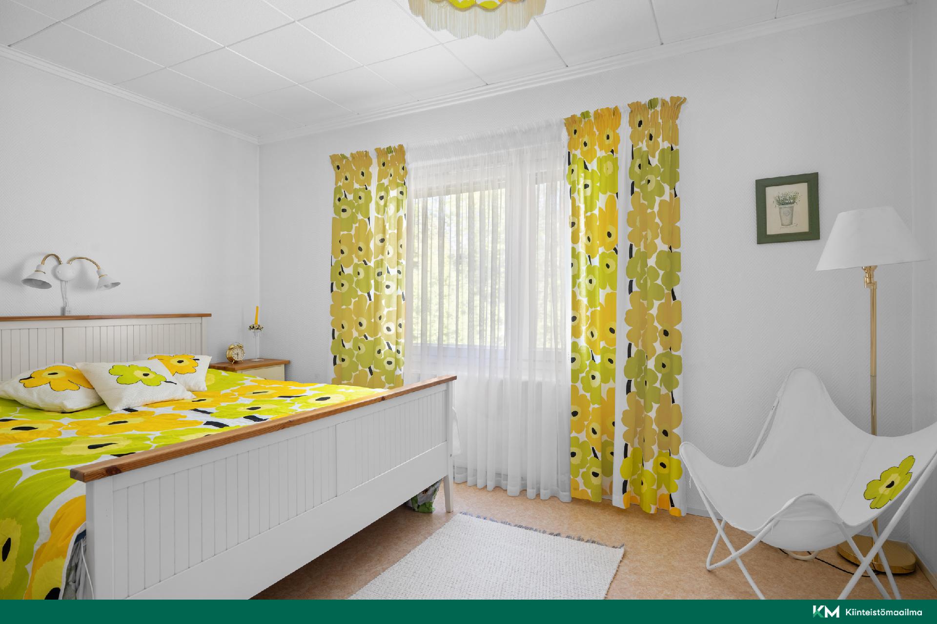 Kuusiniementie 25, Viherlaakso, Espoo