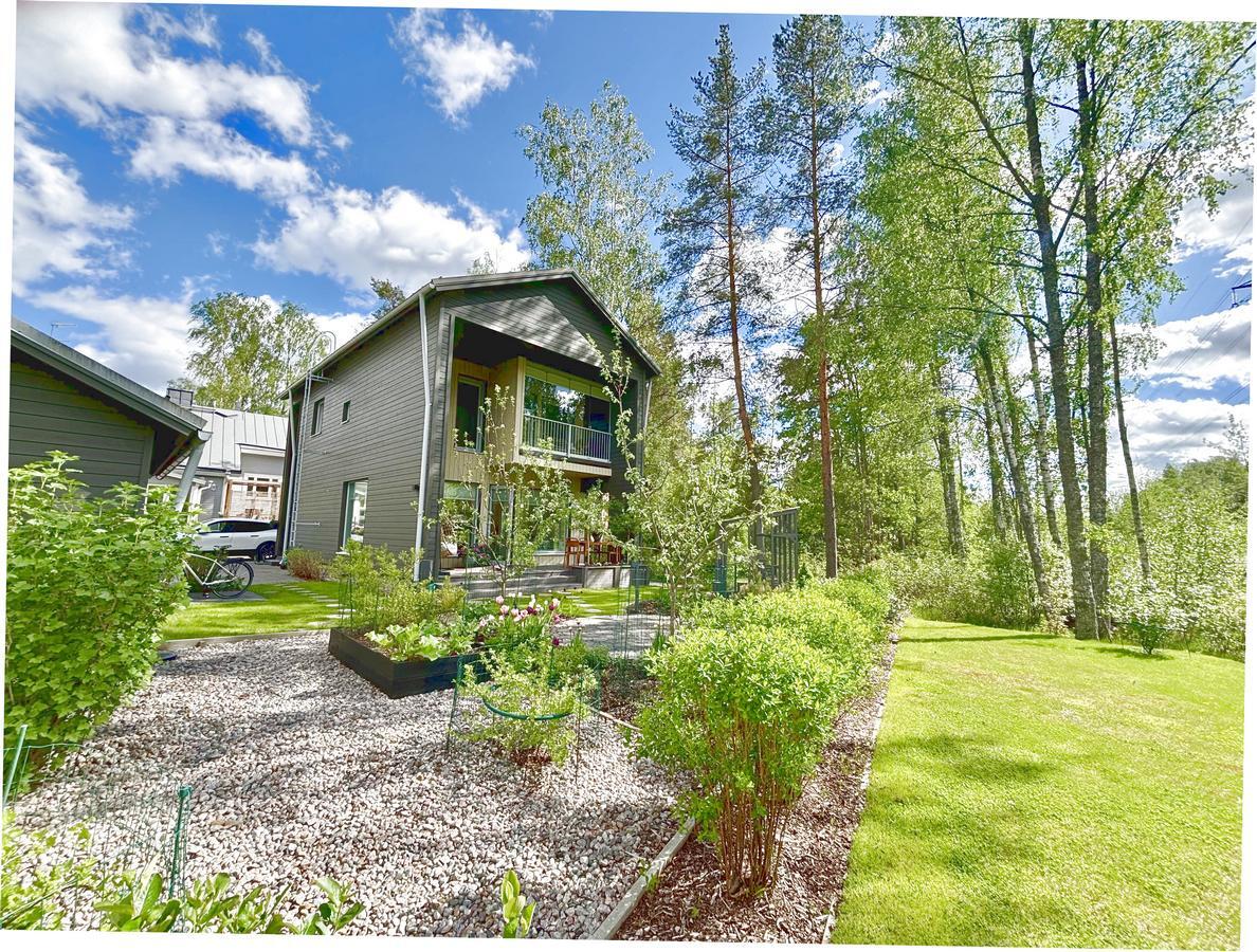 Hakunintie 16, Hakuninmaa, Helsinki