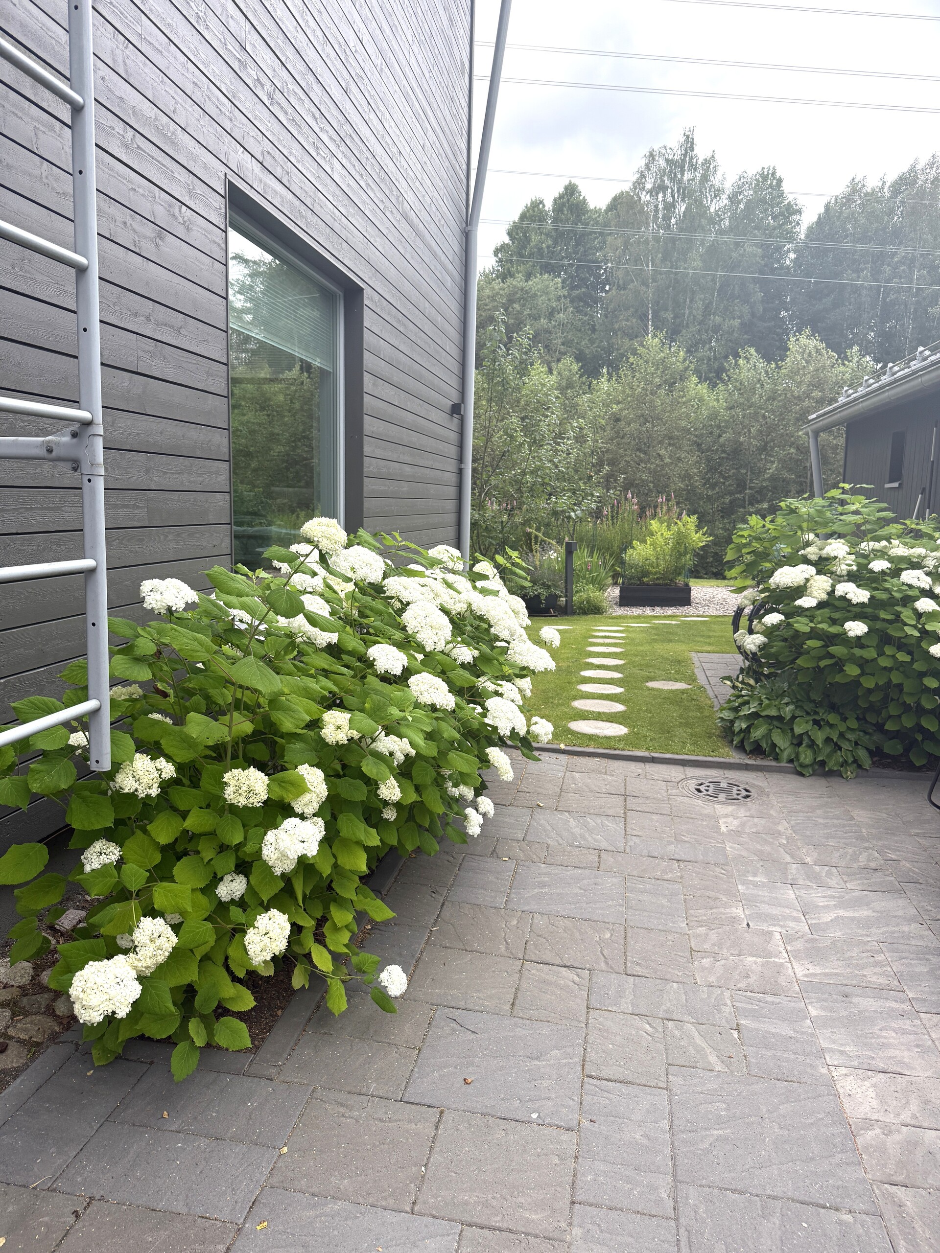 Hakunintie 16, Hakuninmaa, Helsinki