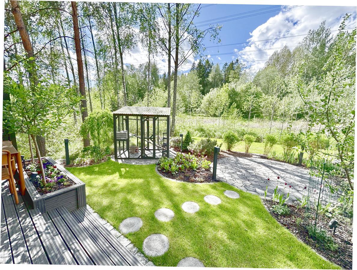 Hakunintie 16, Hakuninmaa, Helsinki