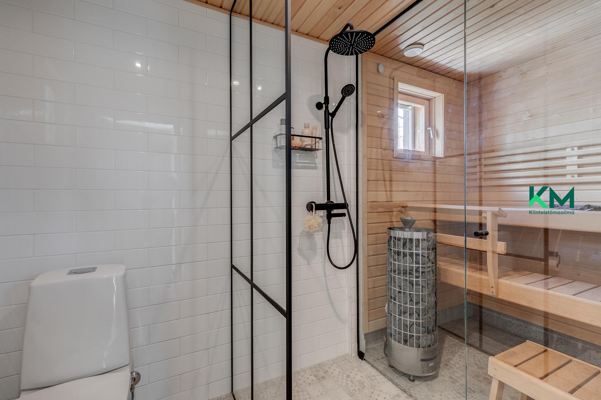Hakunintie 16, Kaarela, Helsinki