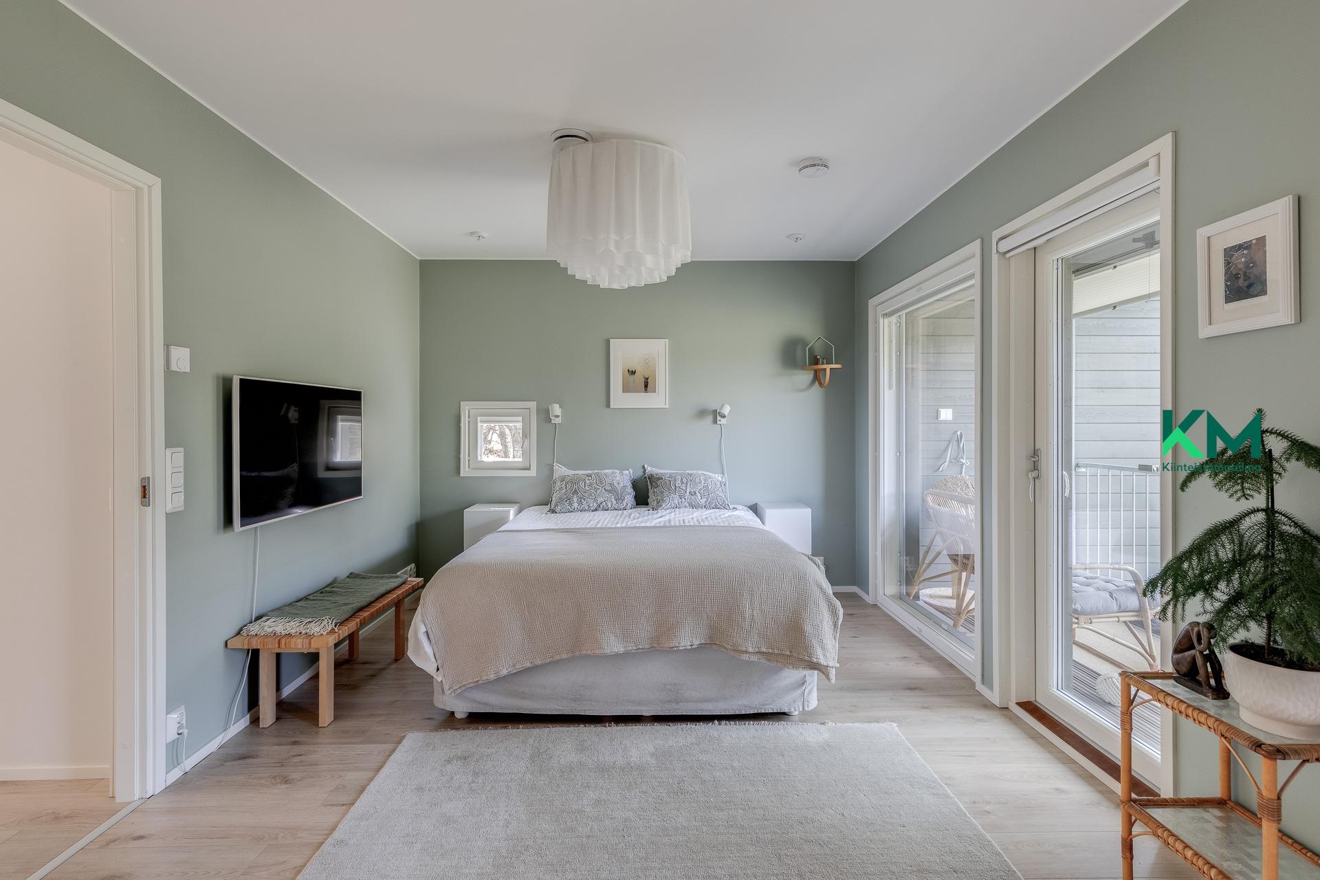 Hakunintie 16, Kaarela, Helsinki
