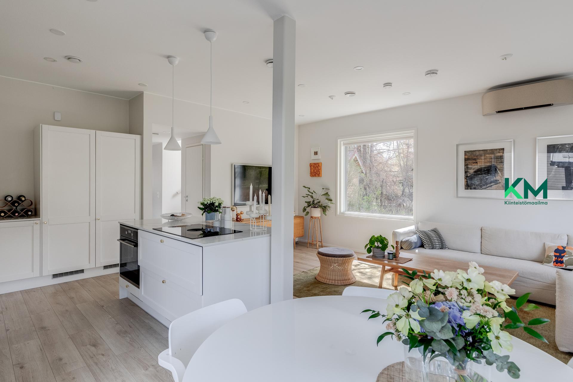 Hakunintie 16, Kaarela, Helsinki