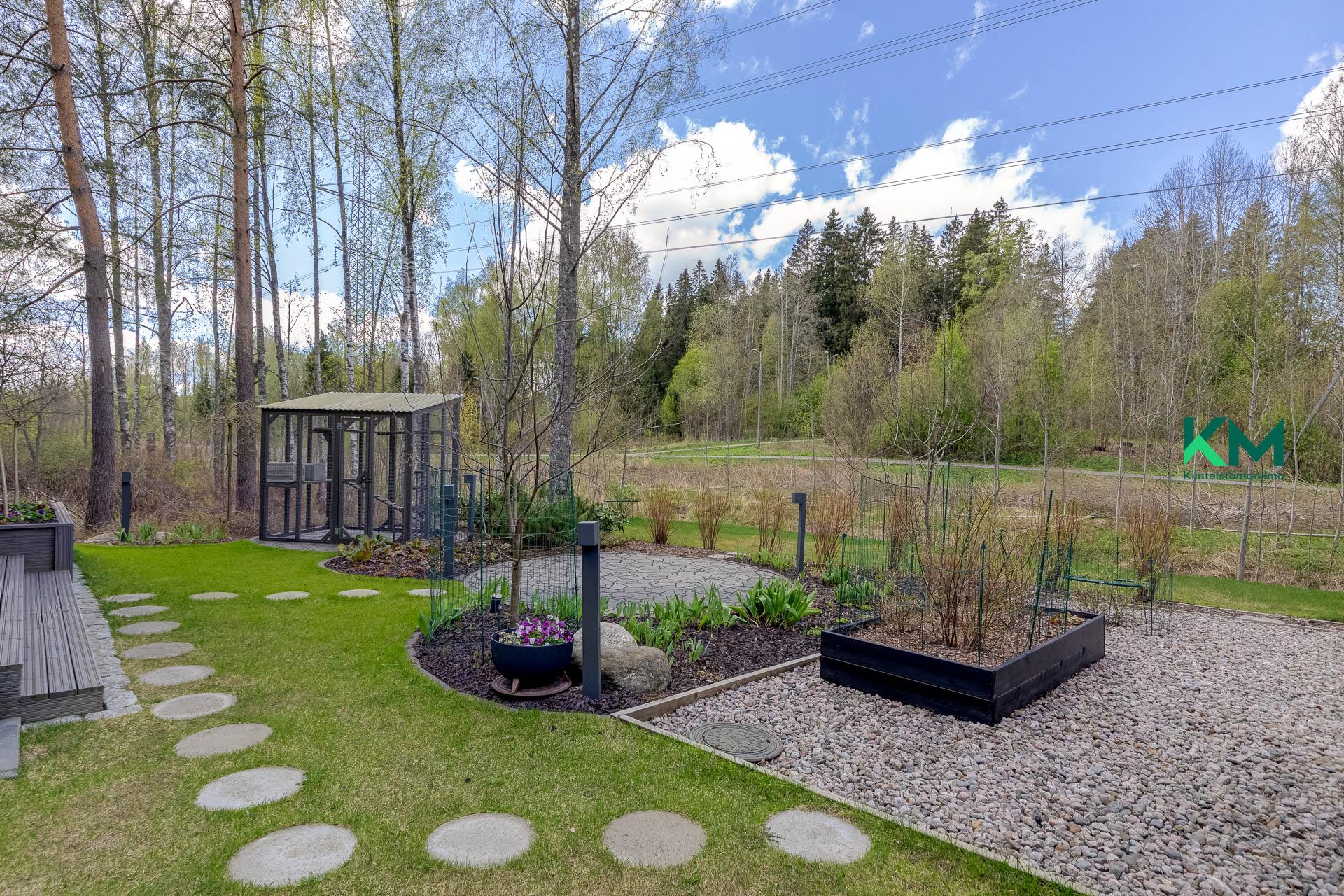 Hakunintie 16, Kaarela, Helsinki