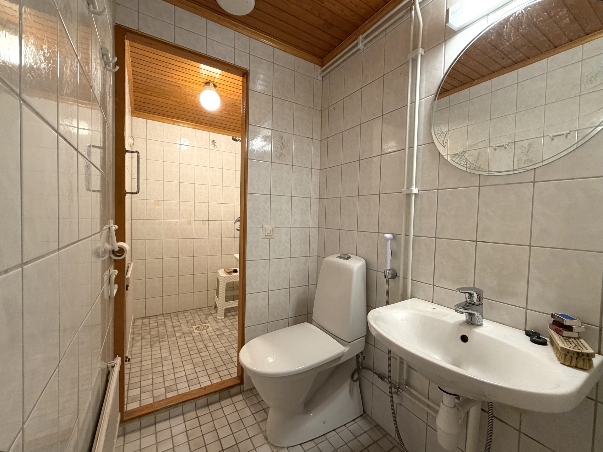 Yläkerran wc