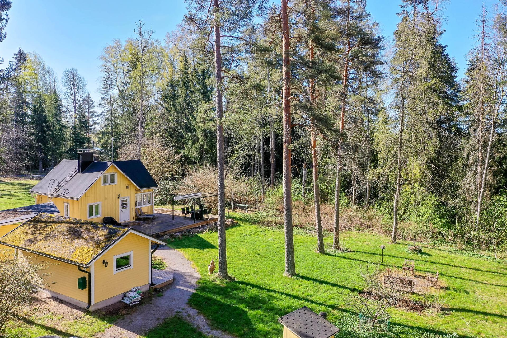 Mustankorventie 87, Nummela, Vihti