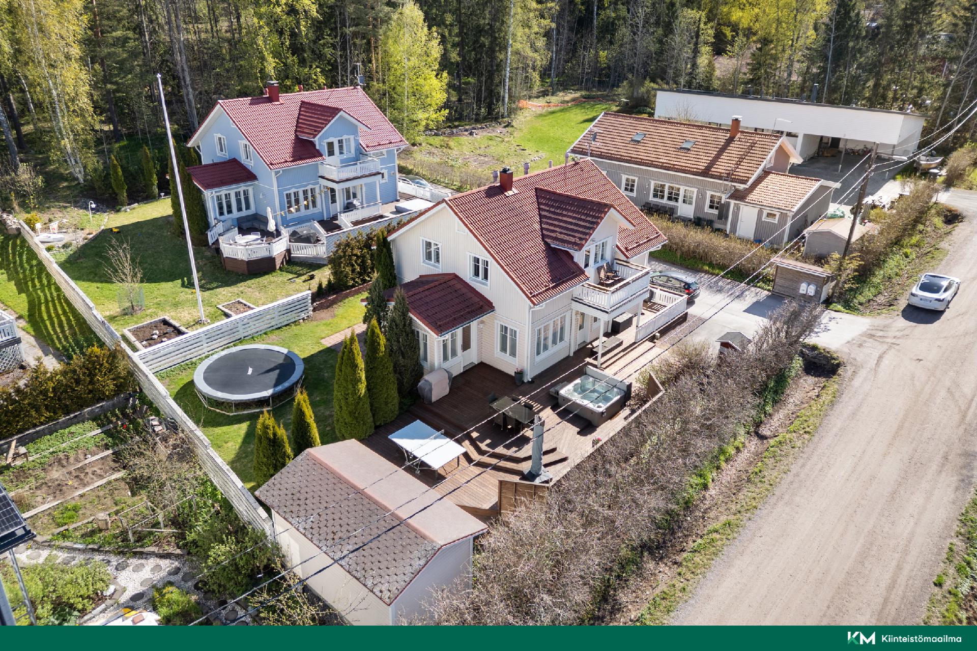 Sotaneuvoksentie 4, Mäkkylä, Espoo