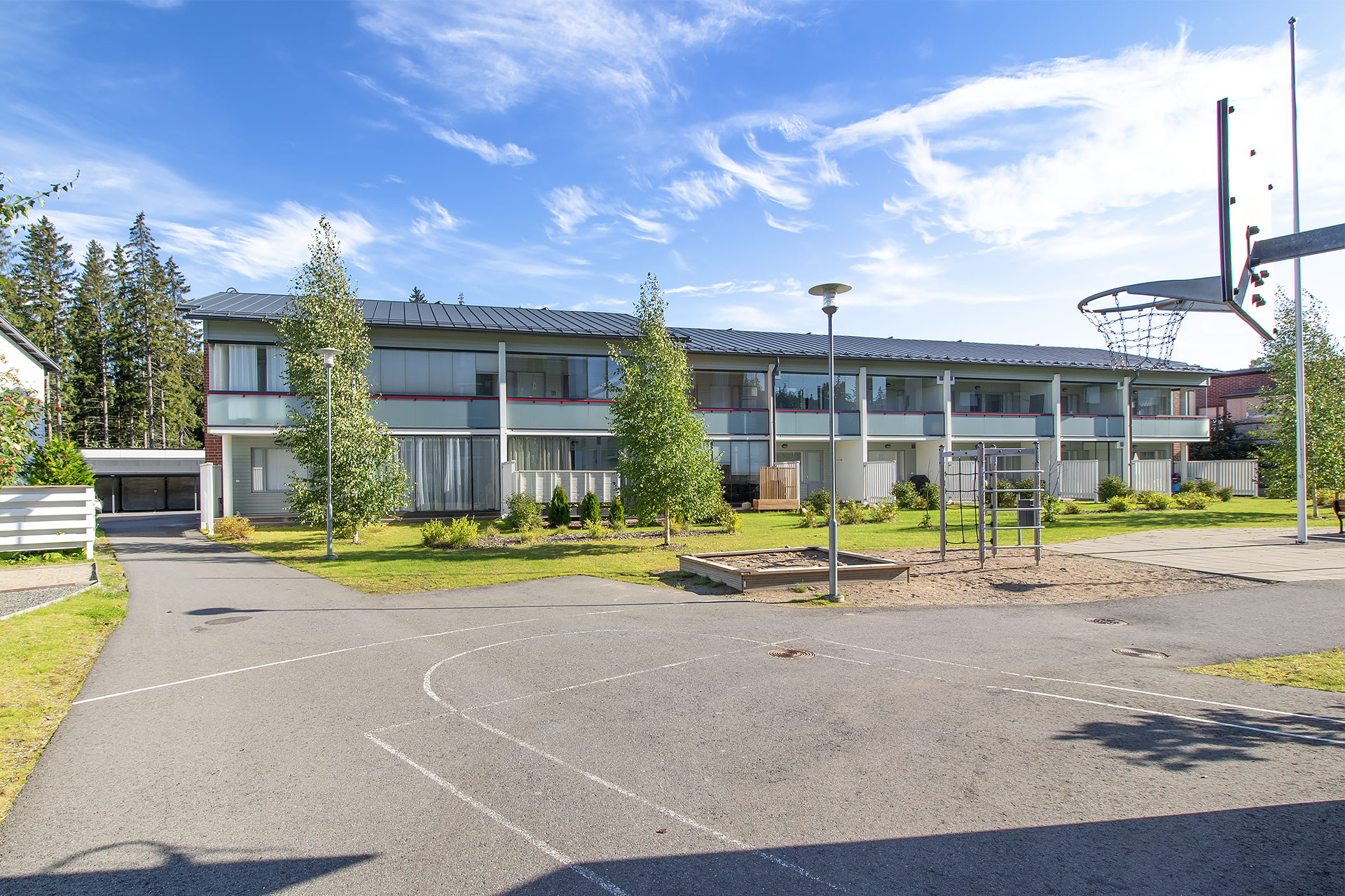 Loistava sijainti Puijon ulkoilumaastojen vieressä