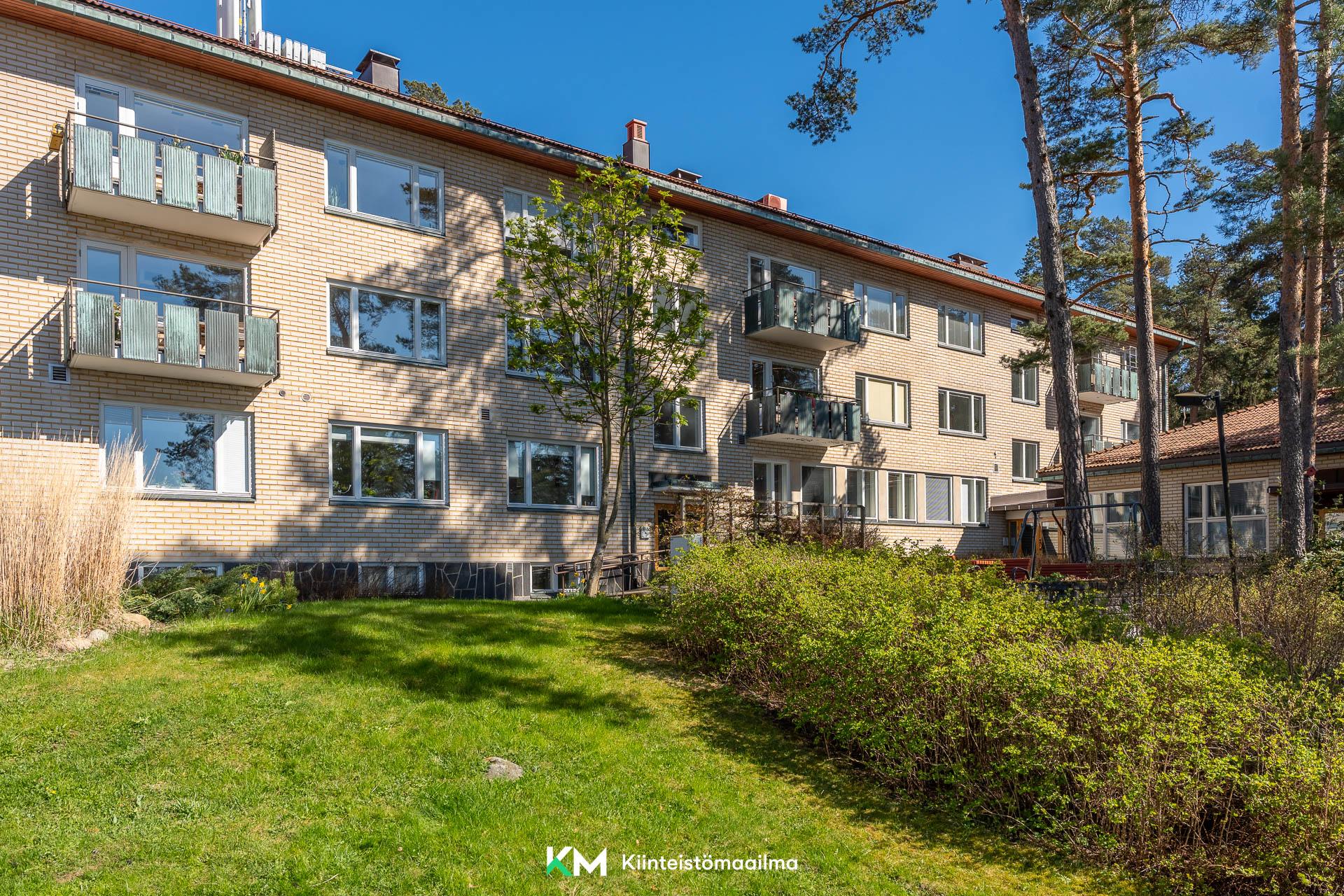 Kallvikinniementie 35b, Kallahti, Helsinki