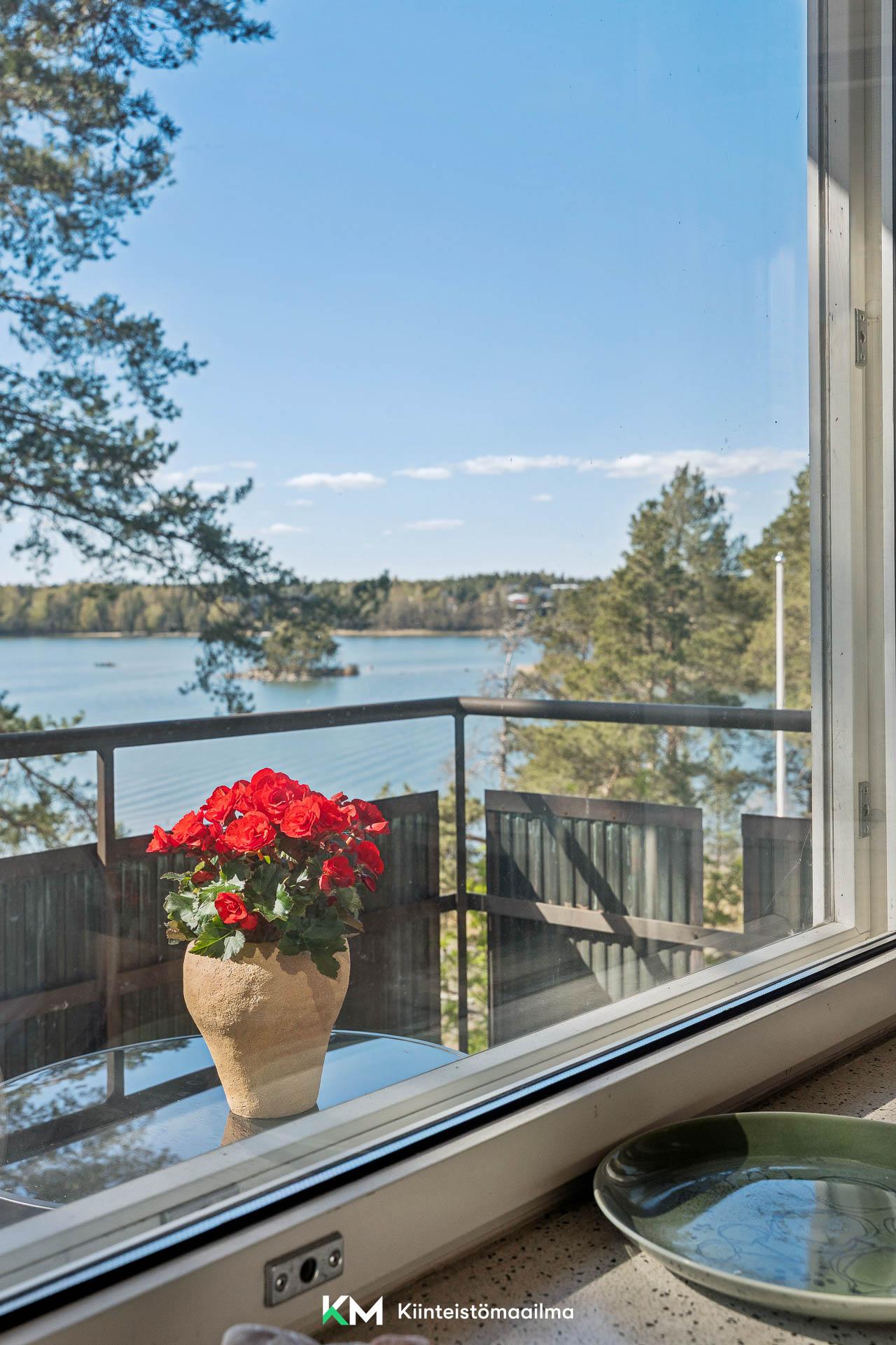 Kallvikinniementie 35b, Kallahti, Helsinki