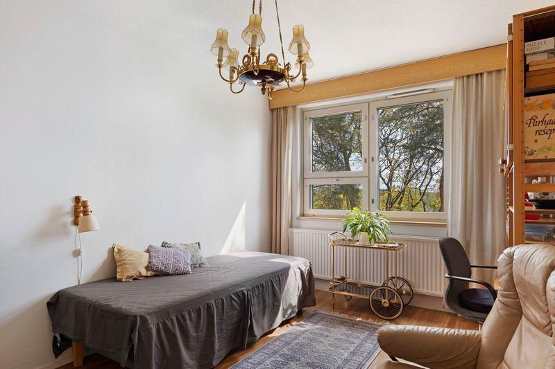 Kyläkirkontie 6-10, Pitäjänmäki, Helsinki