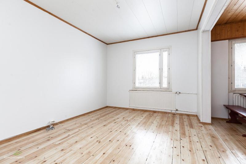 Hiirosentie 32, Karjasilta, Oulu