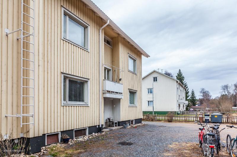 Hiirosentie 32, Karjasilta, Oulu