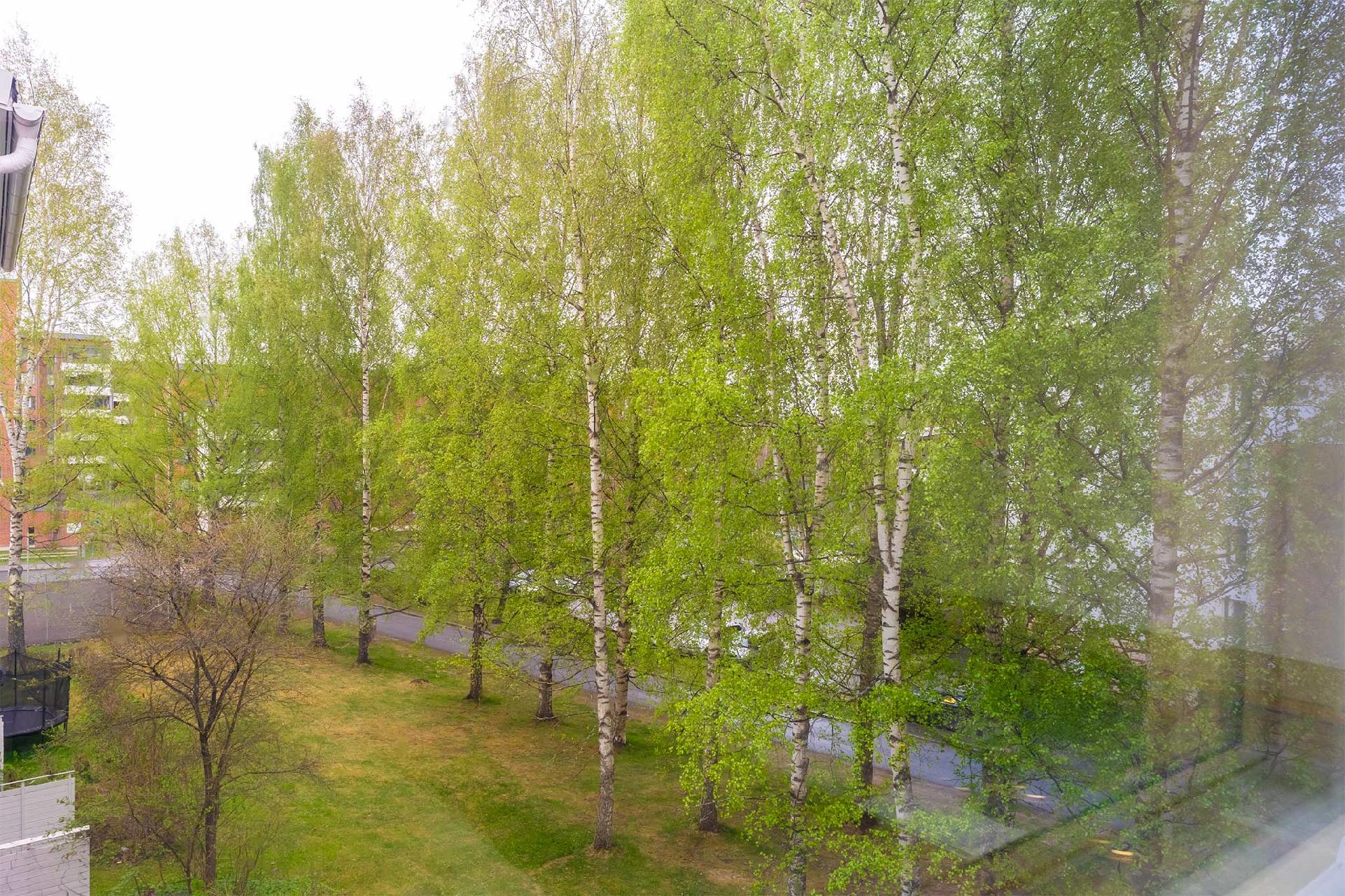 Näkymää huoneiston ikkunoista