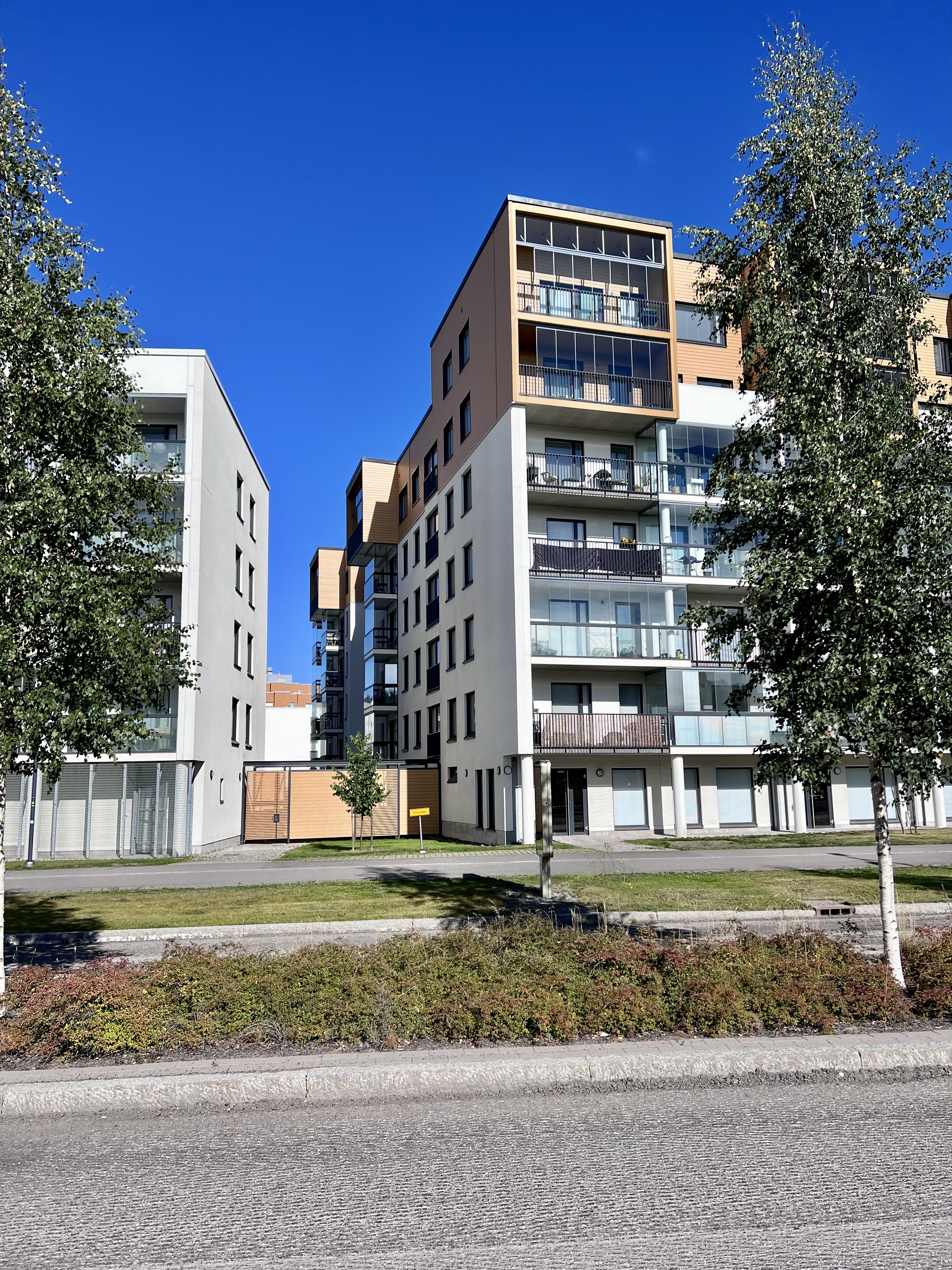 Jousenpuistonkatu 3, Tapiola, Espoo
