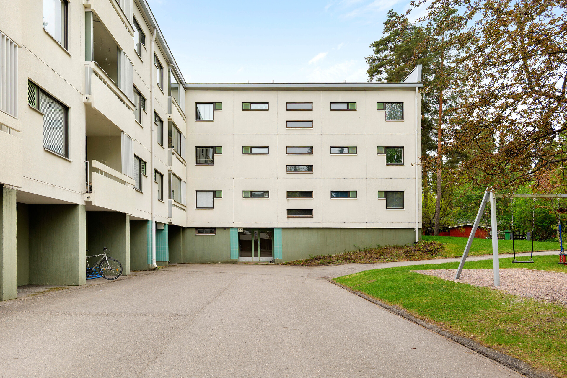 Vanamontie 4, Simonmetsä, Vantaa