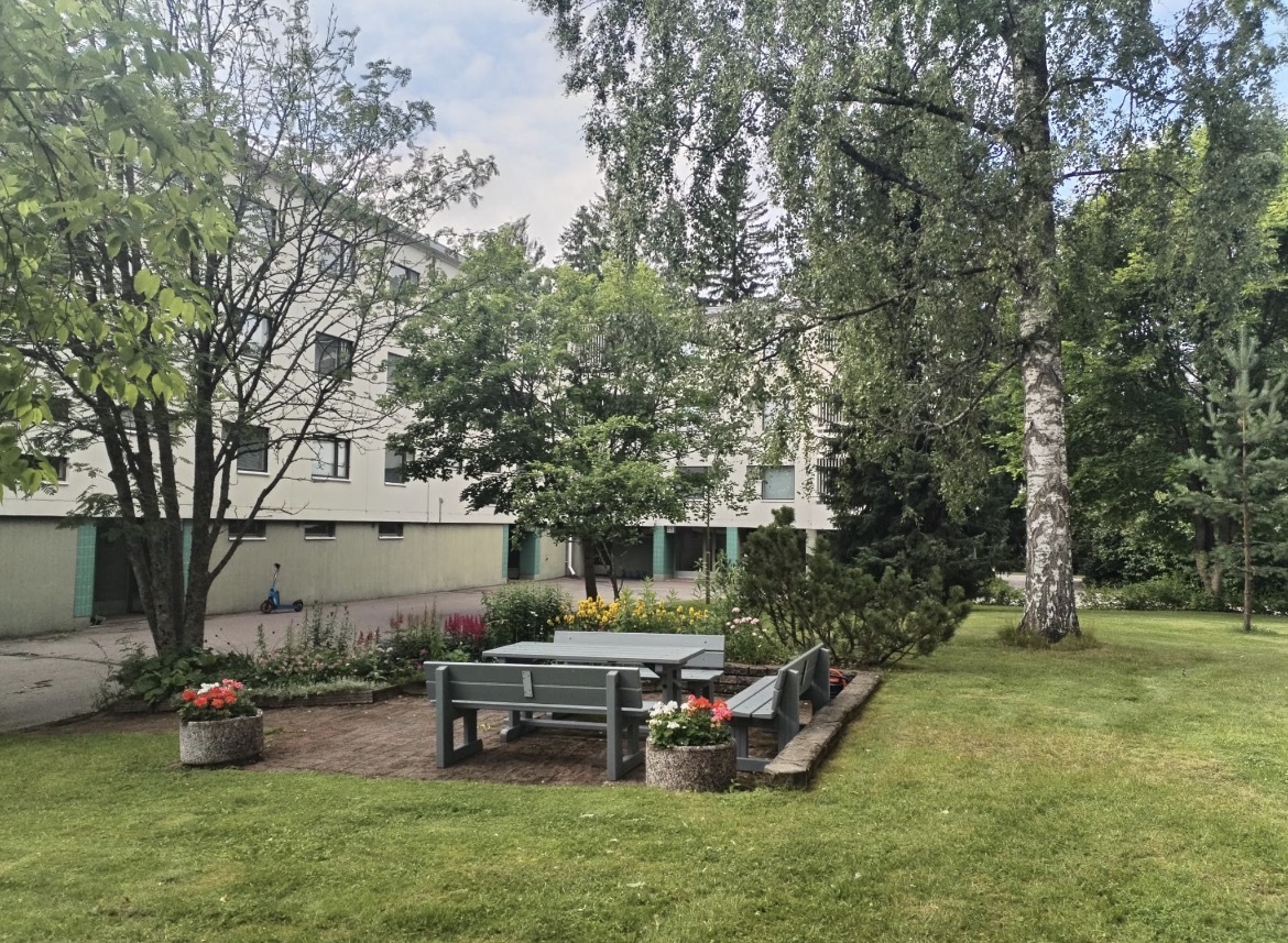 Vanamontie 4, Simonmetsä, Vantaa