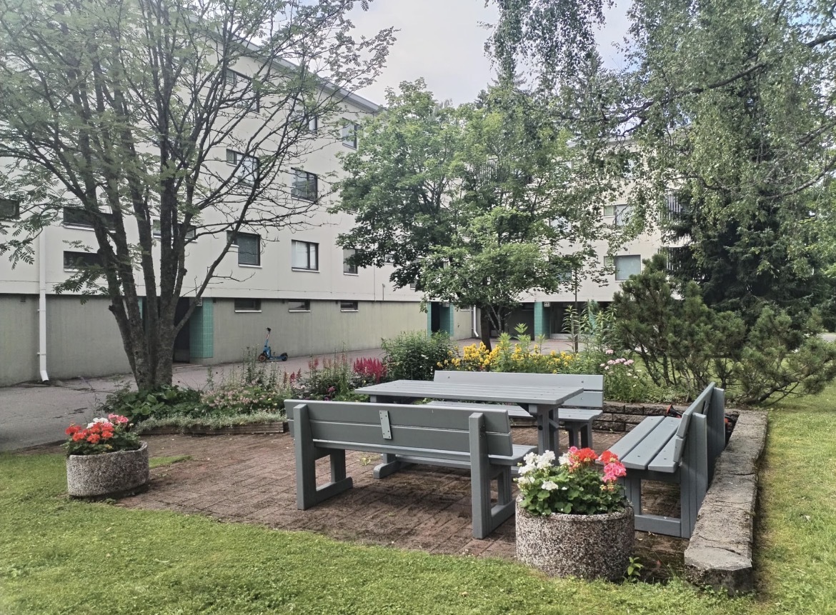 Vanamontie 4, Simonmetsä, Vantaa