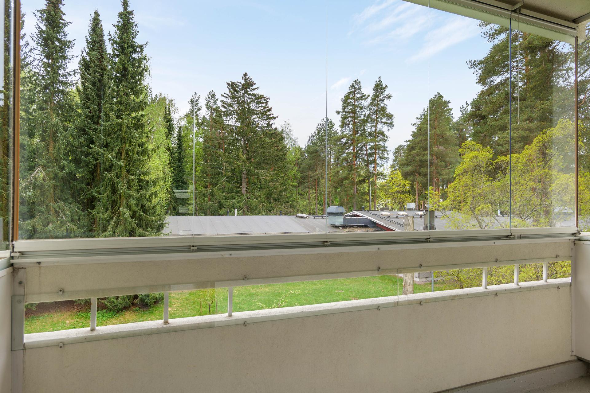 Vanamontie 4, Simonmetsä, Vantaa