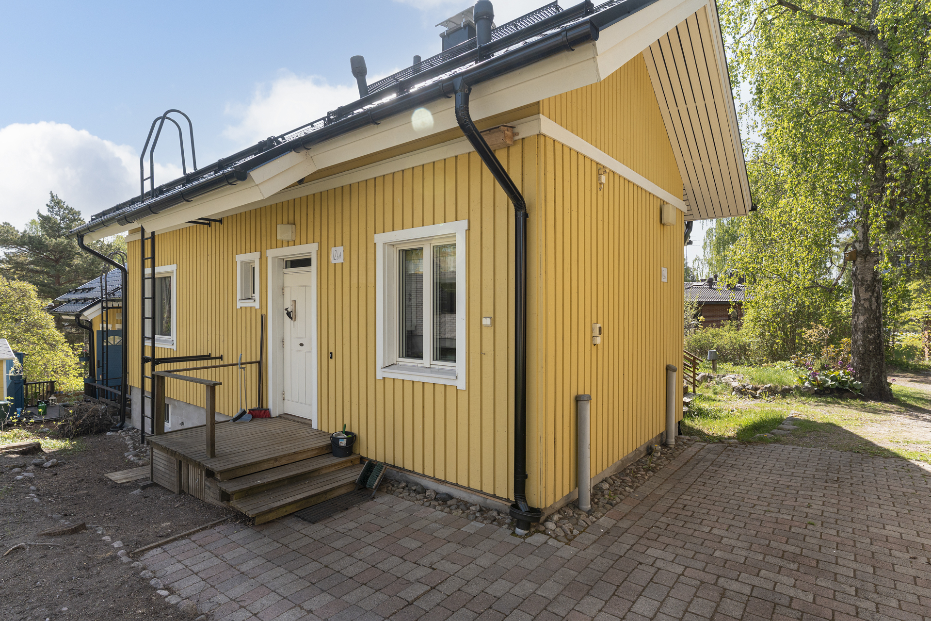 Viittapolku 12, Vartiokylä, Helsinki