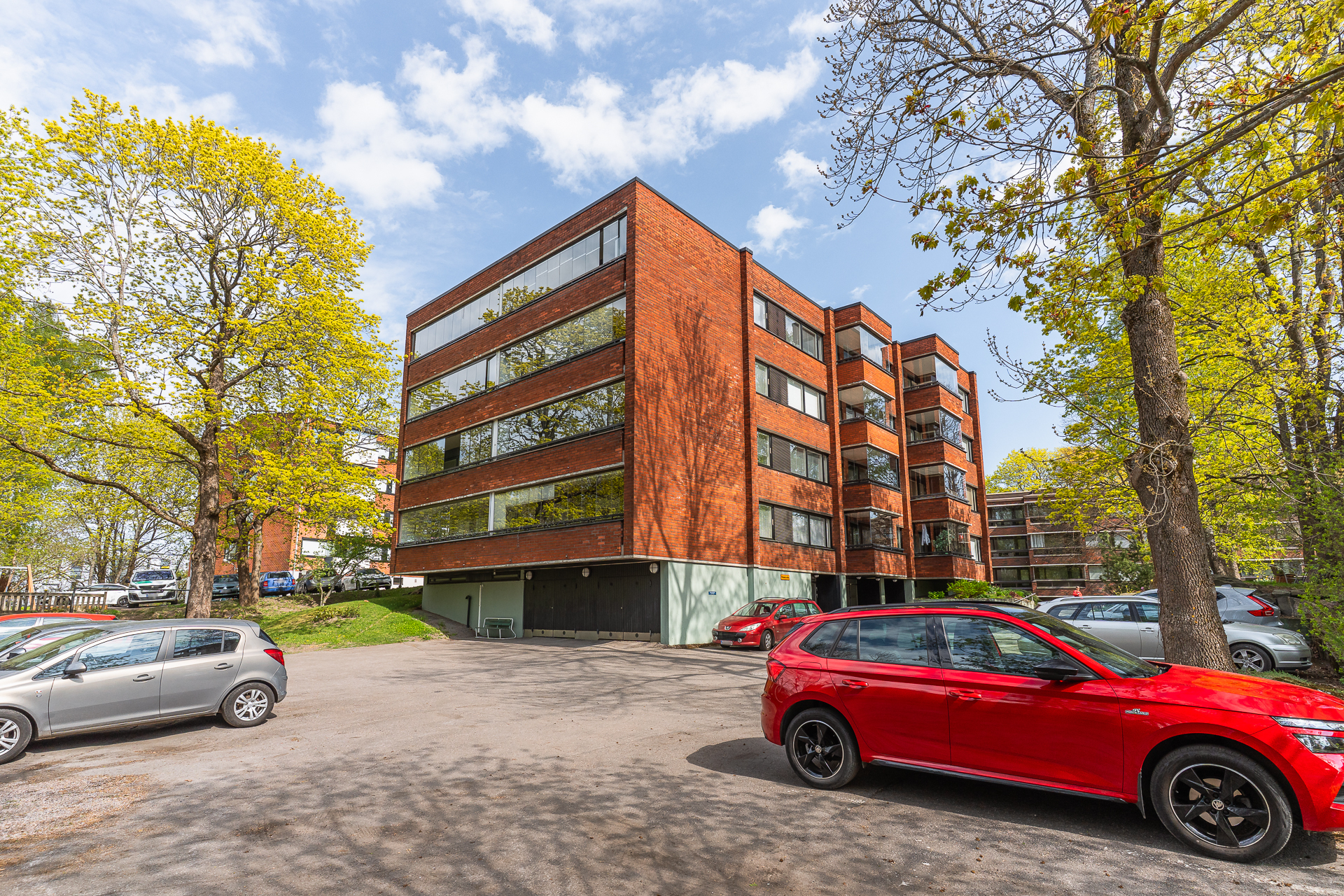 Luuvakuja 8, Malmi, Helsinki