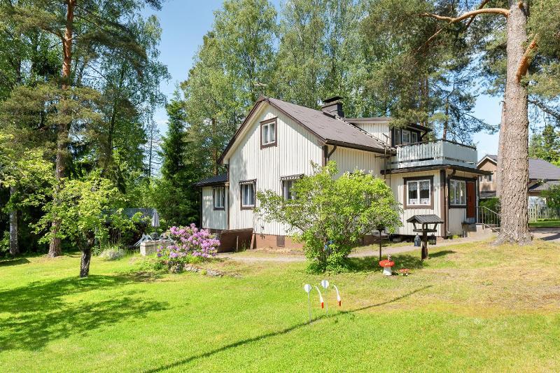 Koulumestarinkuja 6, Muurala, Espoo