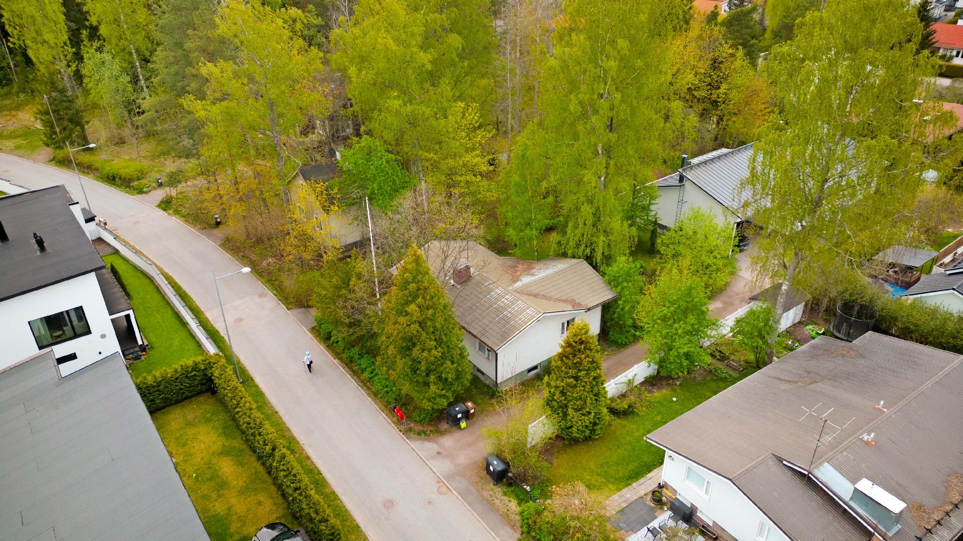 Tähdenlennontie 30, Friisilä, Espoo