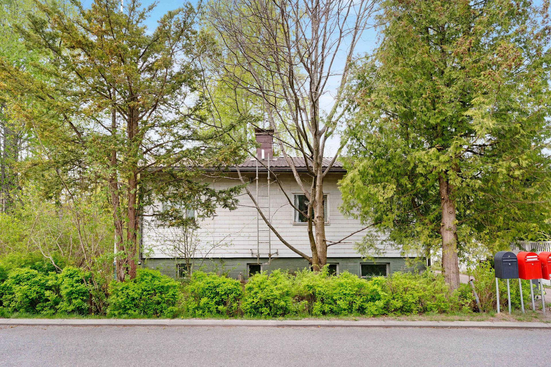 Tähdenlennontie 30, Friisilä, Espoo