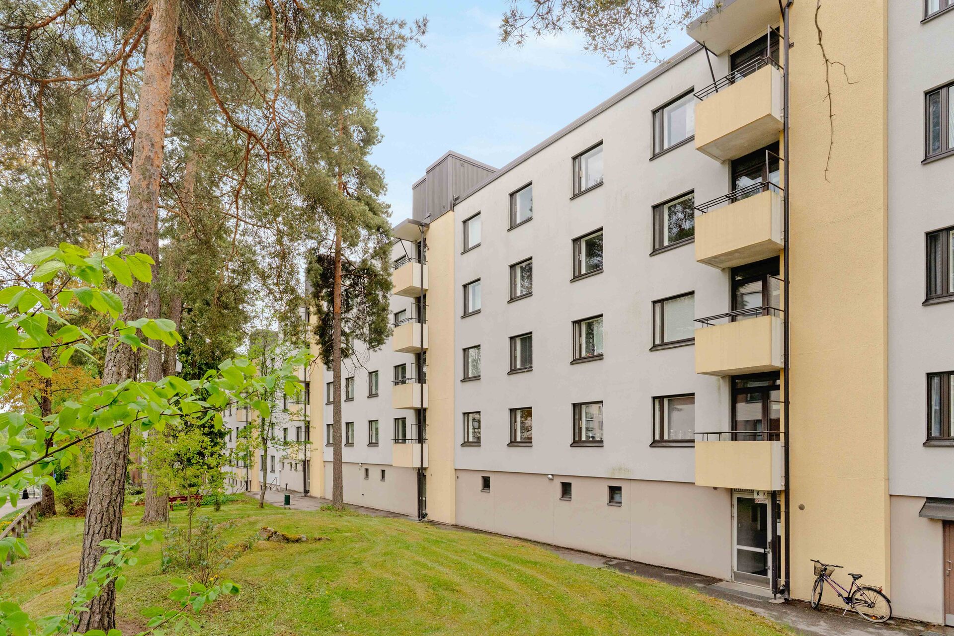 Raikurinne 1, Martinlaakso, Vantaa