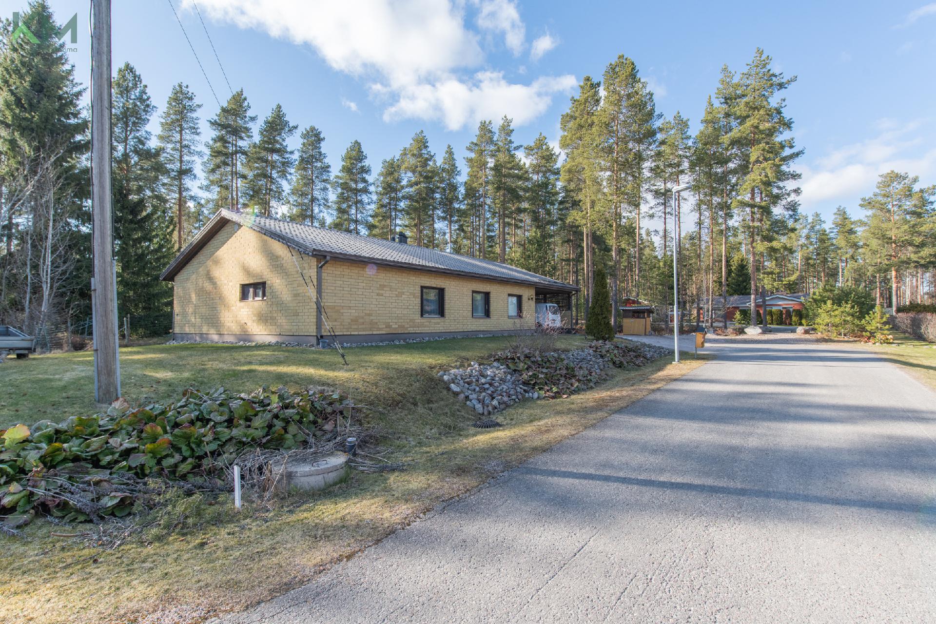 Honkatie 14, Jyrä, Kurikka