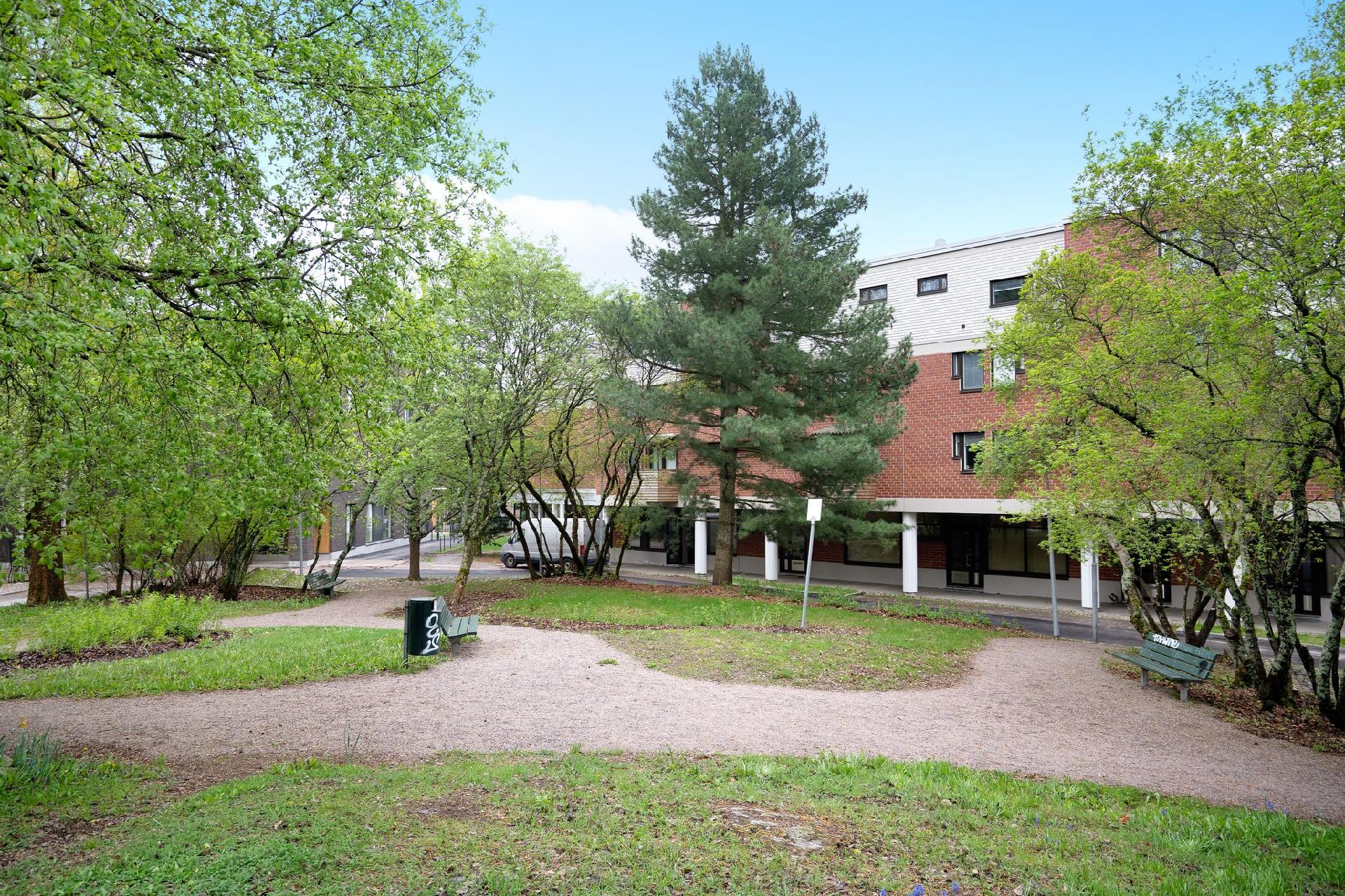Renginkuja 1, Malminkartano, Helsinki
