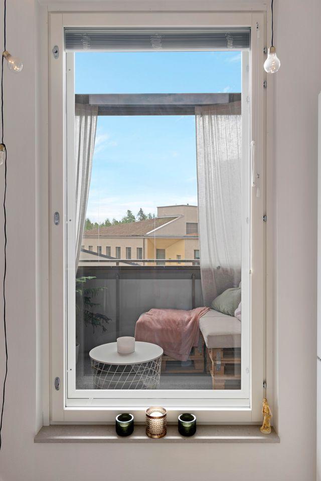Taidemaalarinkatu 16, Hakuninmaa, Helsinki
