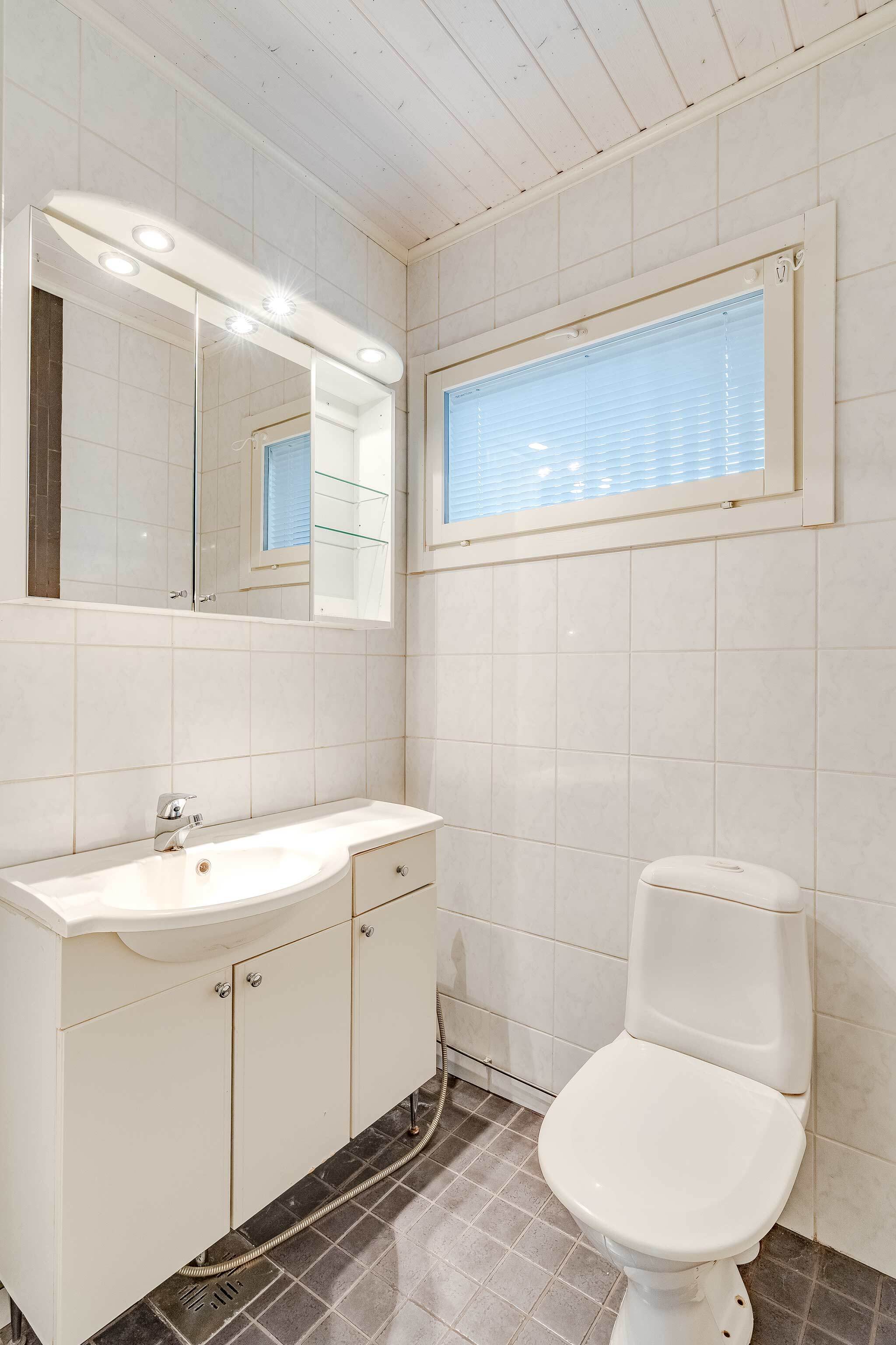 Erillinen wc