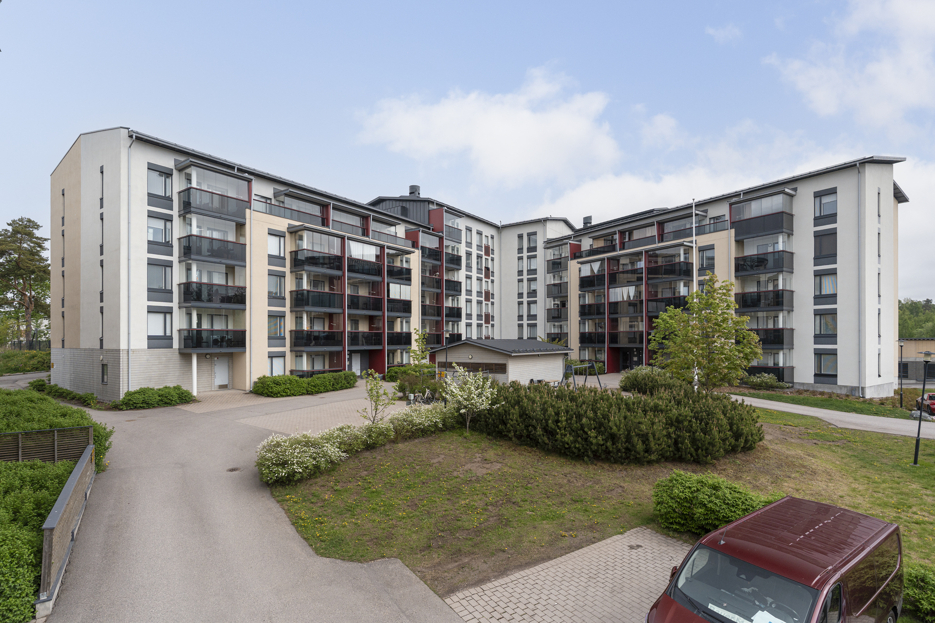 Aapramintie 8, Kaivoksela, Vantaa