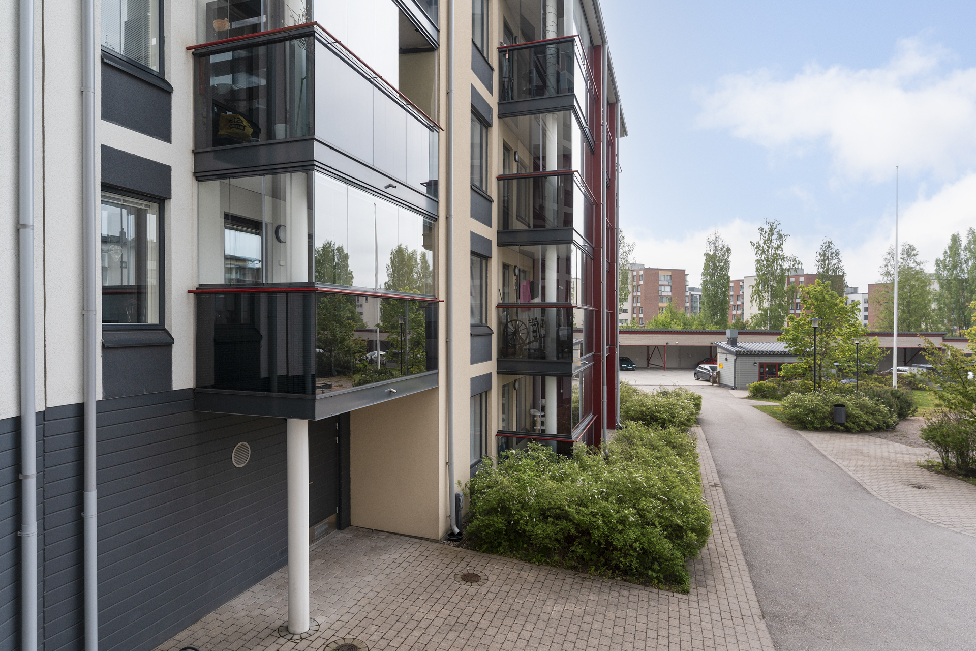 Aapramintie 8, Kaivoksela, Vantaa