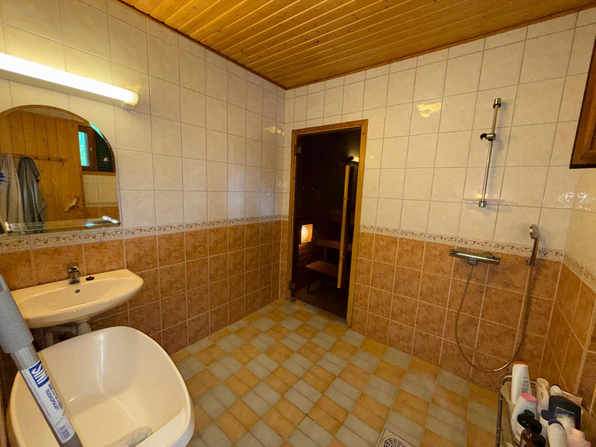 Hakakuja 5, Kaura-aho, Varkaus