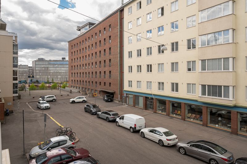 Köydenpunojankatu 2b, Kamppi, Helsinki