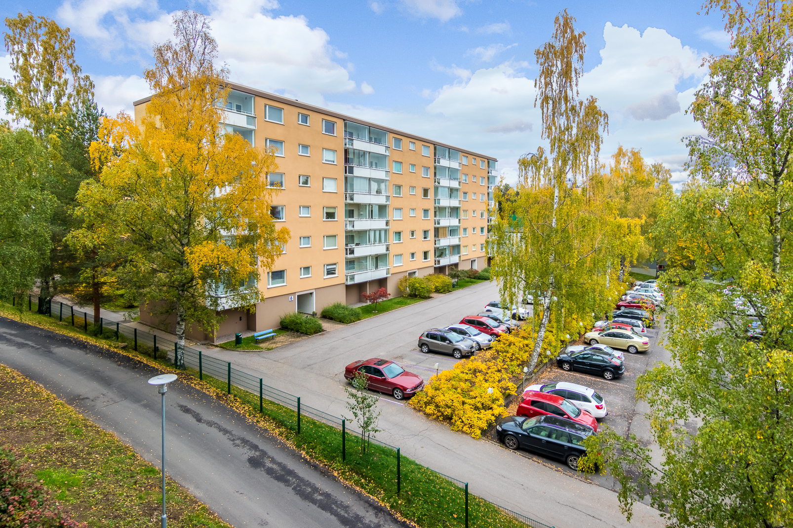 Laajametsänkuja 6, Martinlaakso, Vantaa
