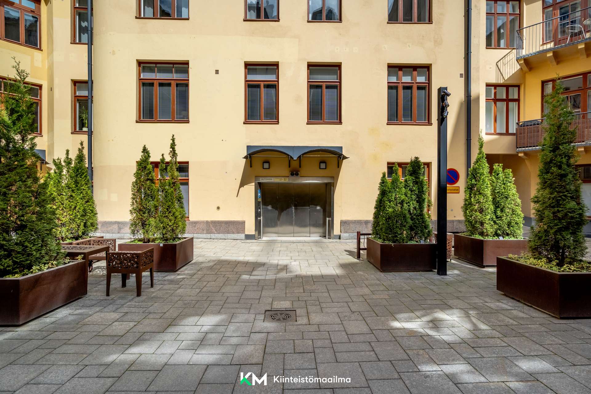 Yrjönkatu 11, Helsinki