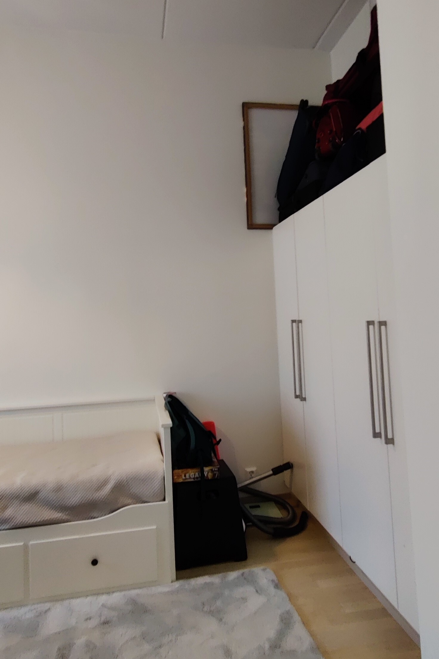 vierashuone säilytystilaa