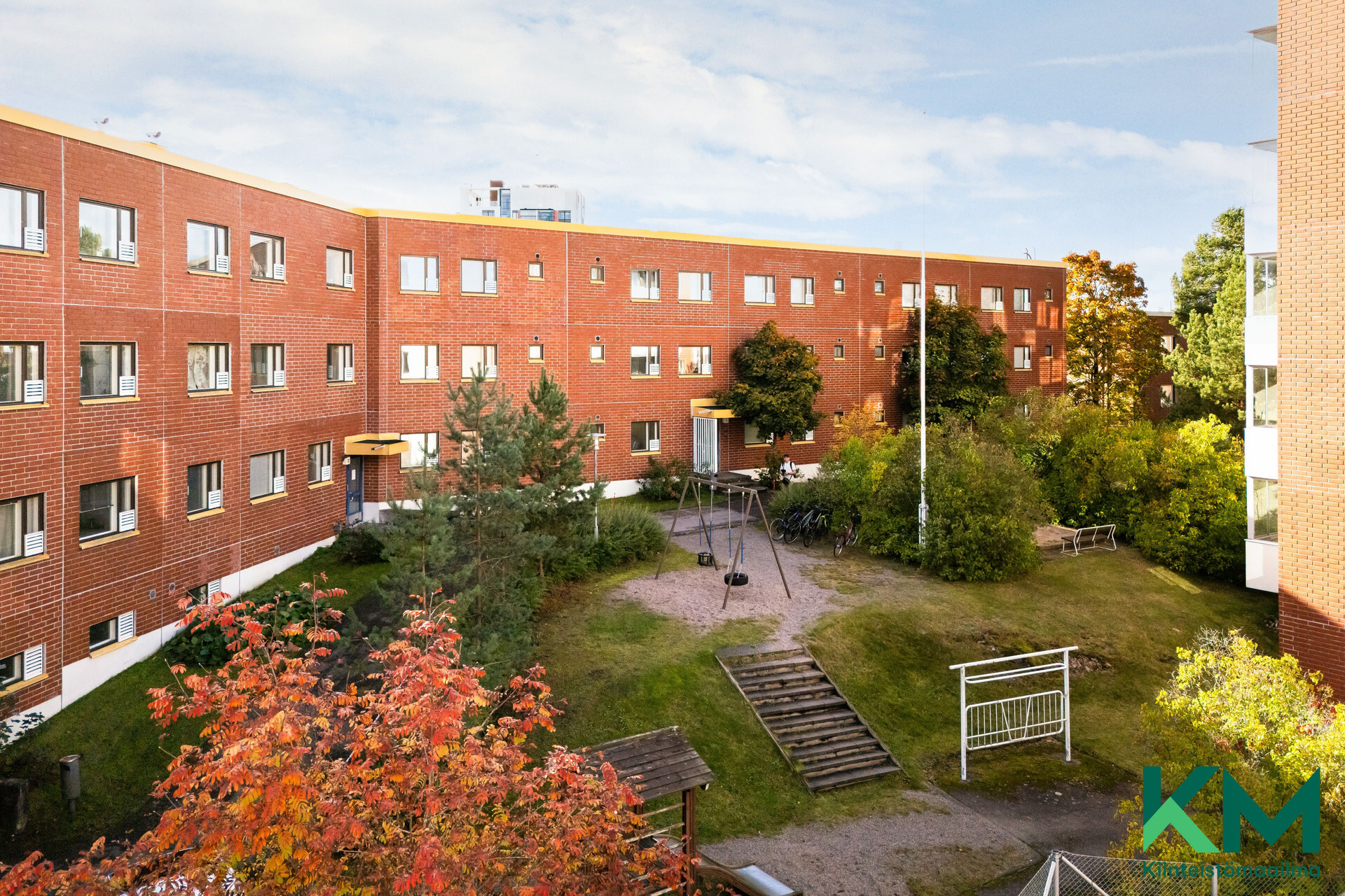 Julkisivu