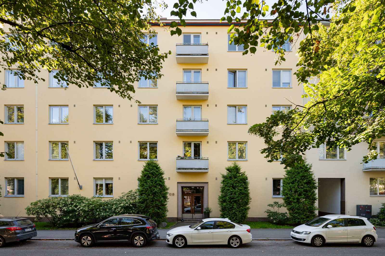 Munkkiniemen puistotie 10, Munkkiniemi, Helsinki