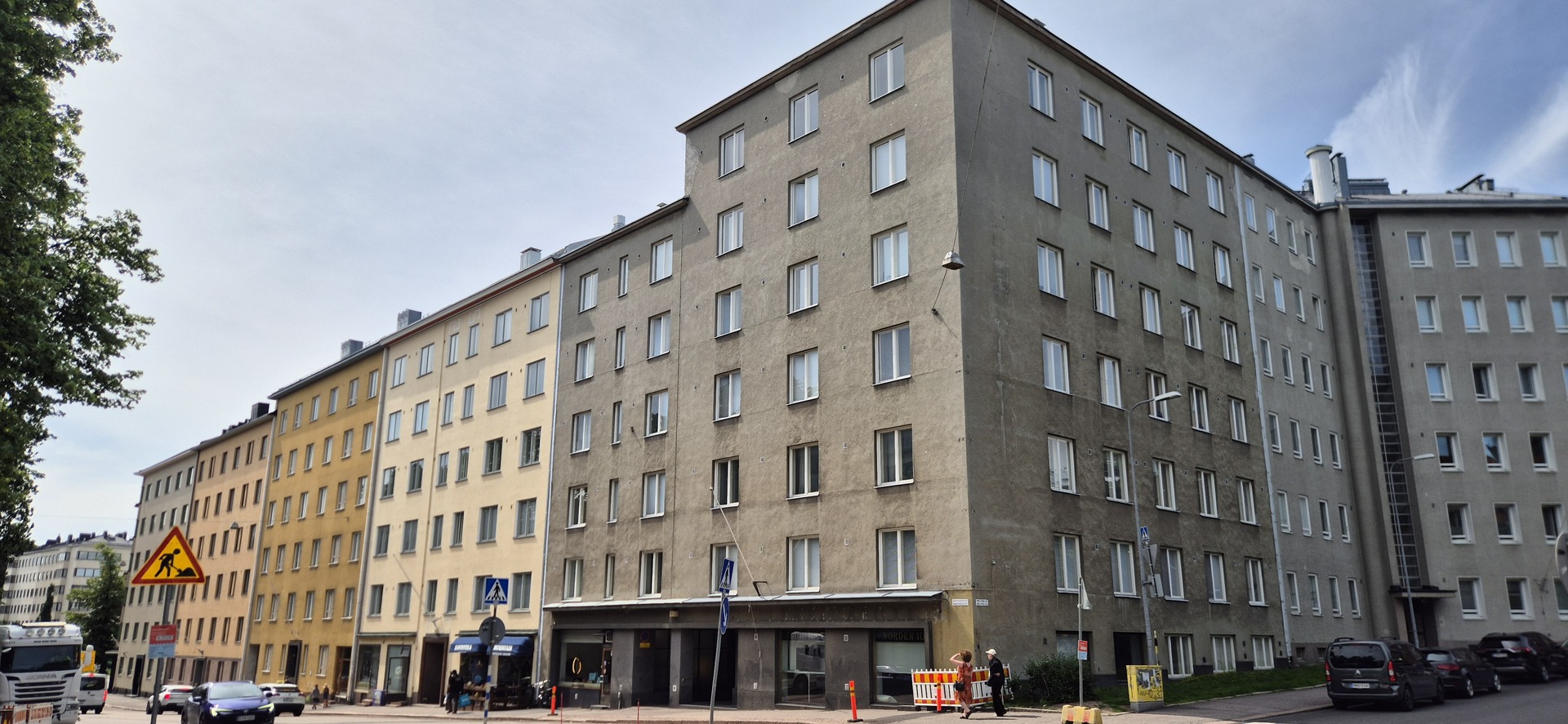 Julkisivu