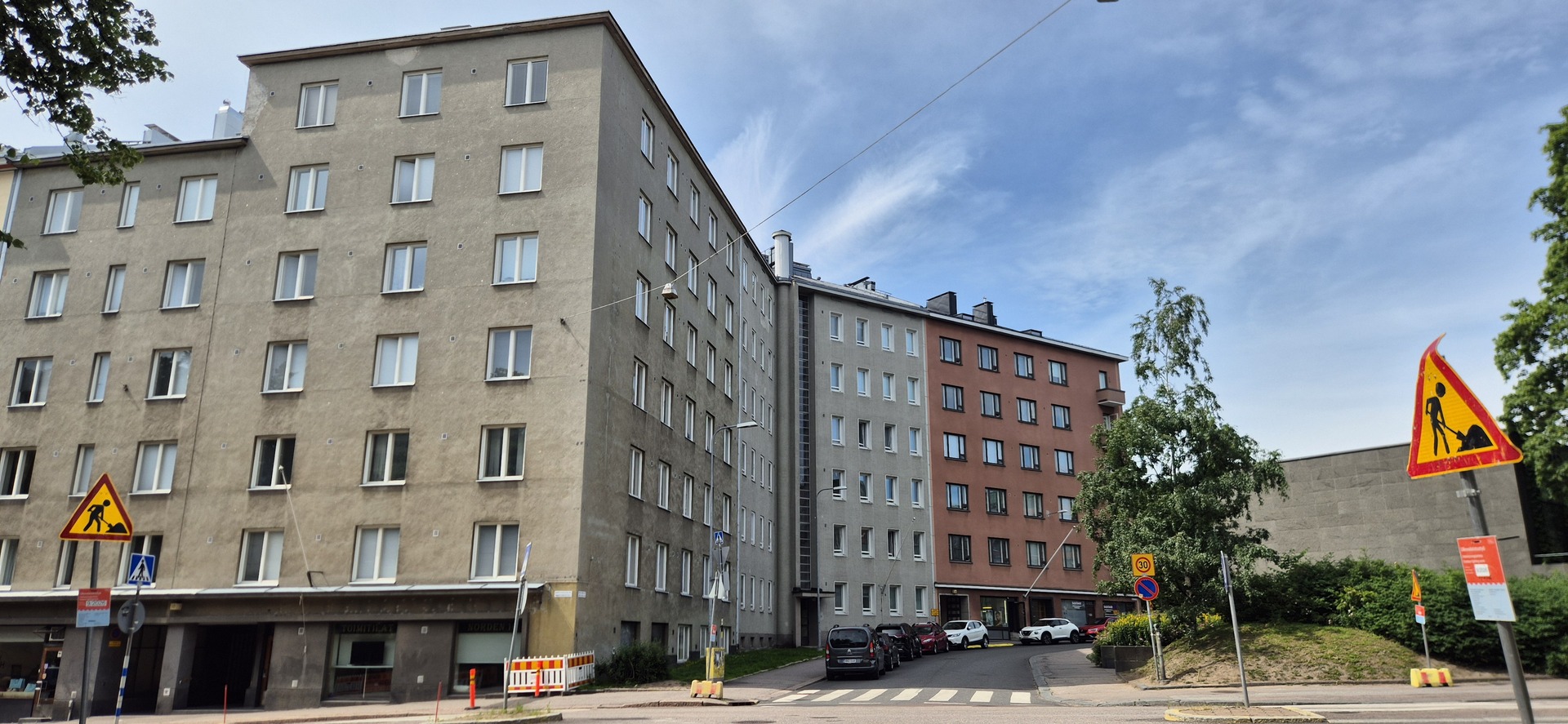 Julkisivu