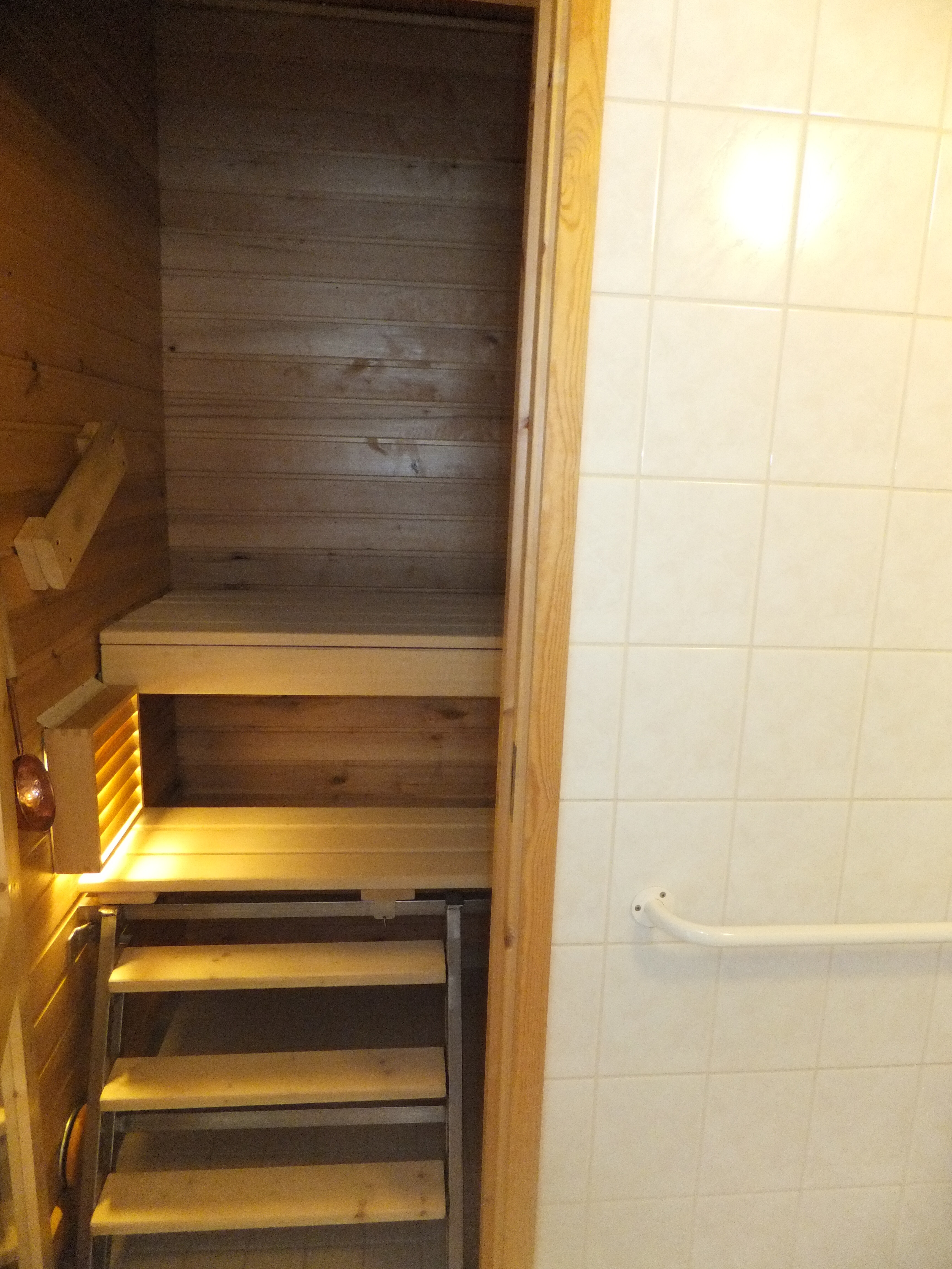 Päätalon sähkösauna